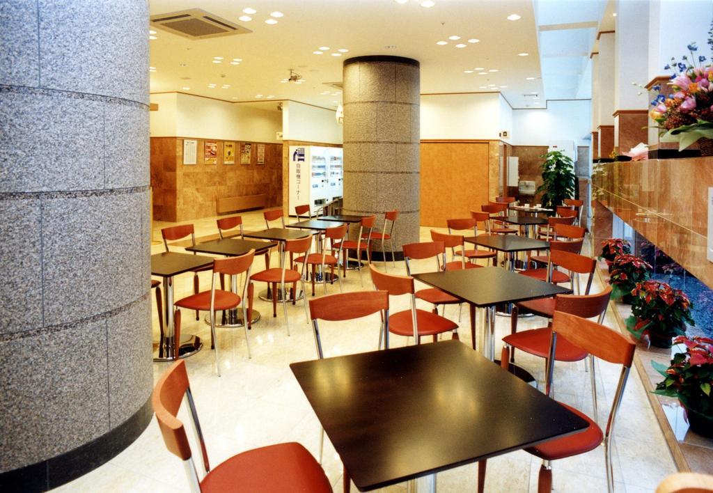 Toyoko Inn Niigata Ekimae Екстериор снимка