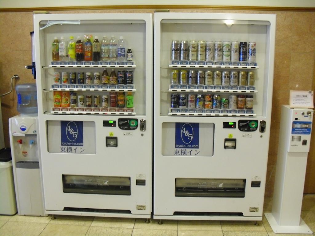 Toyoko Inn Niigata Ekimae Екстериор снимка