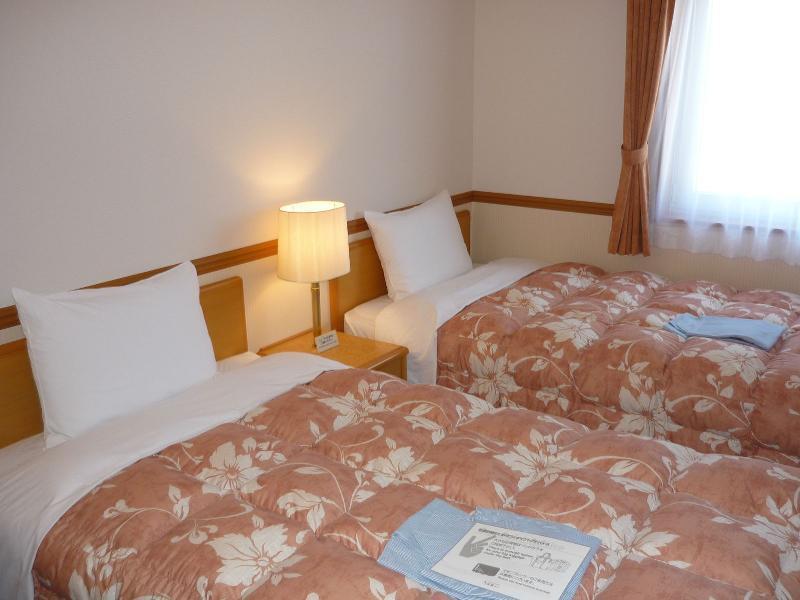Toyoko Inn Niigata Ekimae Екстериор снимка